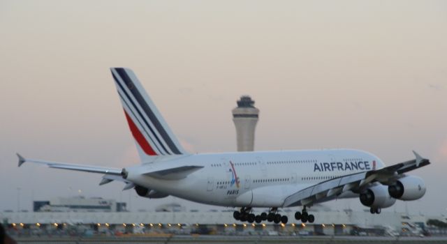 Airbus A380-800 (F-HPJJ)