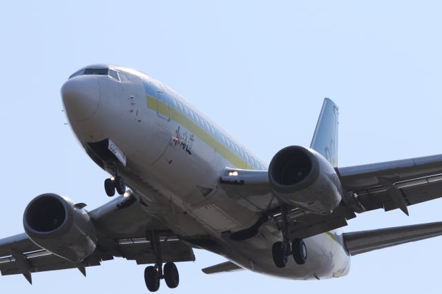 Boeing 737-500 (JA8595) - 25 April 2015: HND-HKD.