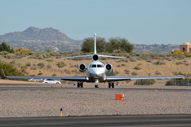 Dassault Falcon 7X (N8000E)