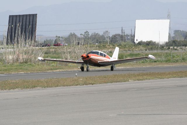 Piper PA-24 Comanche (N7055P)