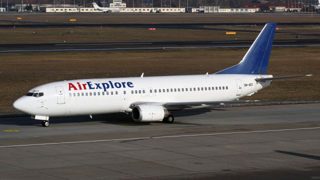 BOEING 737-400 (OM-AEX)