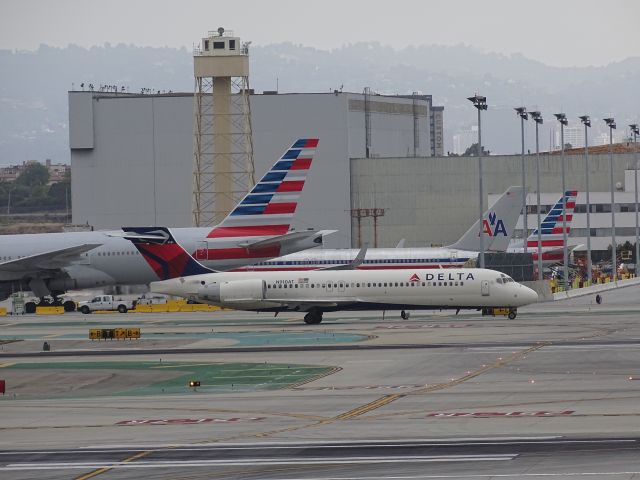 Boeing 717-200 (N910AT)