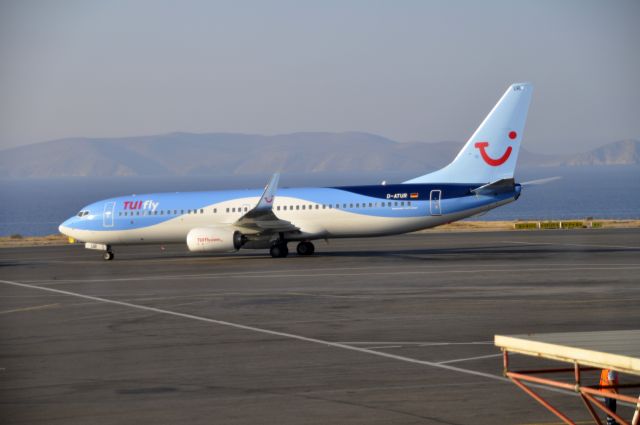 Boeing 737-700 (D-ATUR)