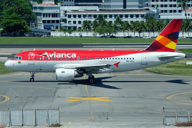 Airbus A319 (PR-ONJ)
