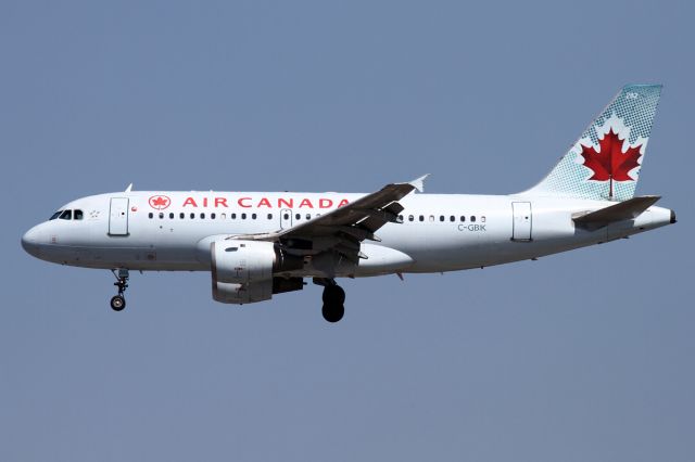 Airbus A319 (C-GBIK)