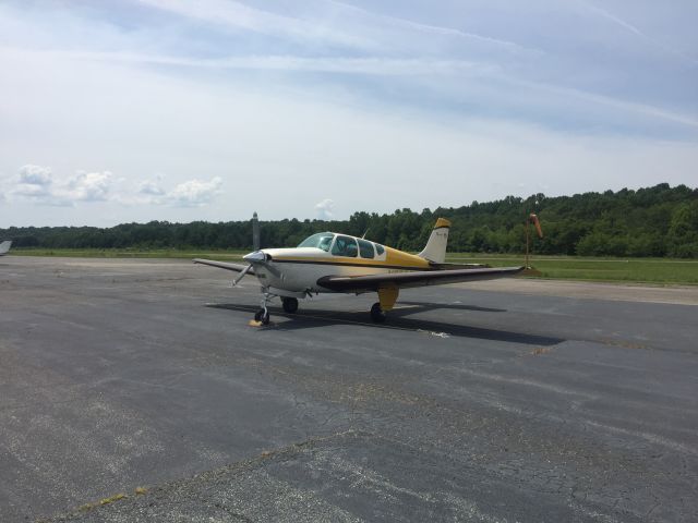 Beechcraft Bonanza (33) (N30301)