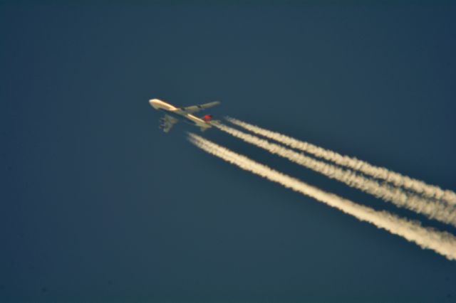 Boeing 747-400 (N666US) - Delta 73 Amsterdam Schiphol to Hartsfield-Jackson Intl west of Cleveland 38,000 ft. 06-06-15.