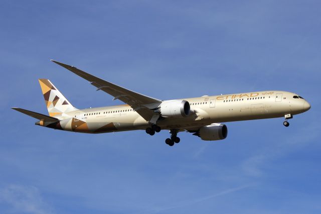 BOEING 787-10 Dreamliner (A6-BME)