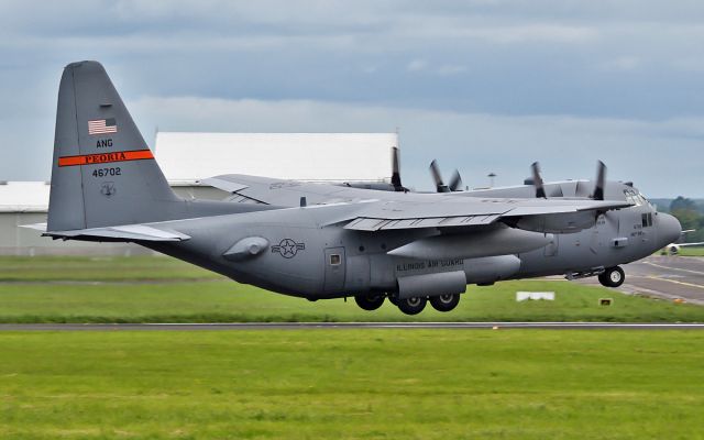 Lockheed C-130 Hercules (94-6702) - usaf illinois air guard peoria c-130h 94-6702 about to land at shannon 3/6/14.