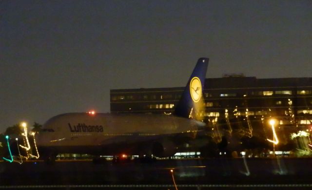 Airbus A380-800 (D-AIMF)