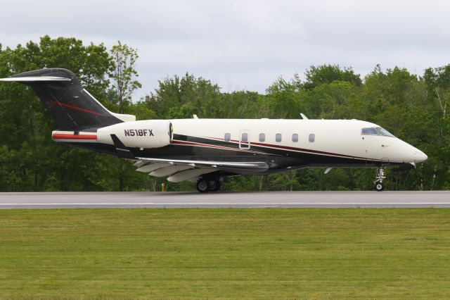 Bombardier Challenger 300 (N518FX) - Landing roll out RWY 34 at PSM