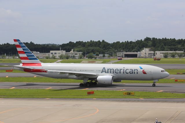 Boeing 777-200 (N787AL)