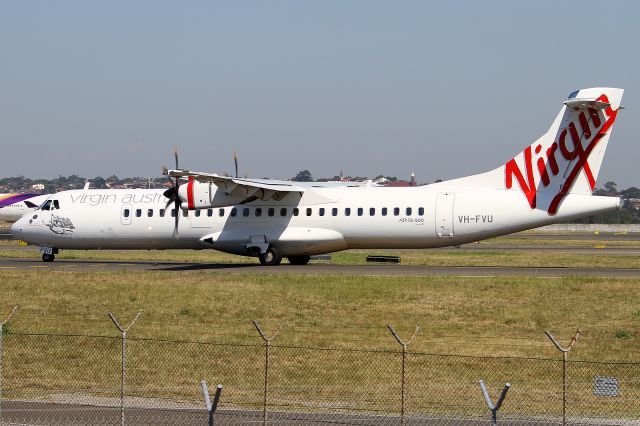 ATR ATR-72 (VH-FVU)