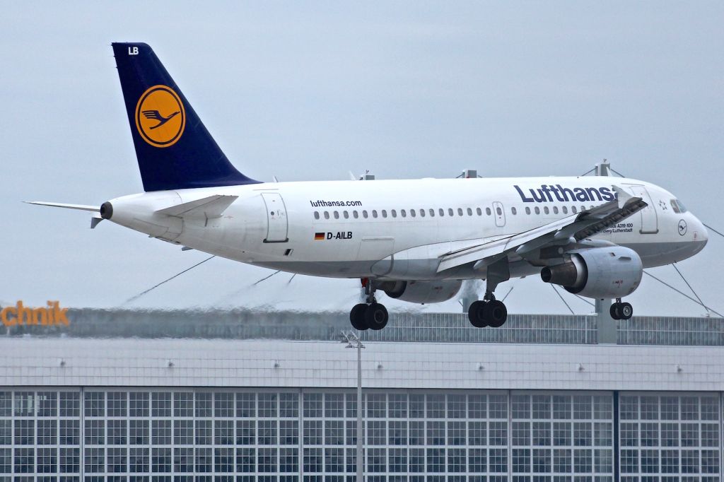 Airbus A319 (D-AILB)