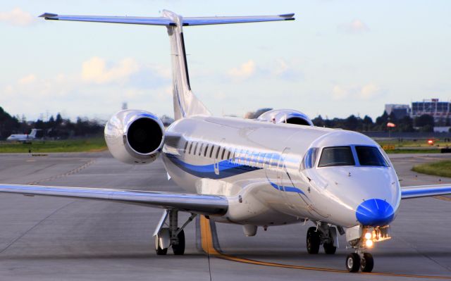 Embraer EMB-145XR (N286SJ)