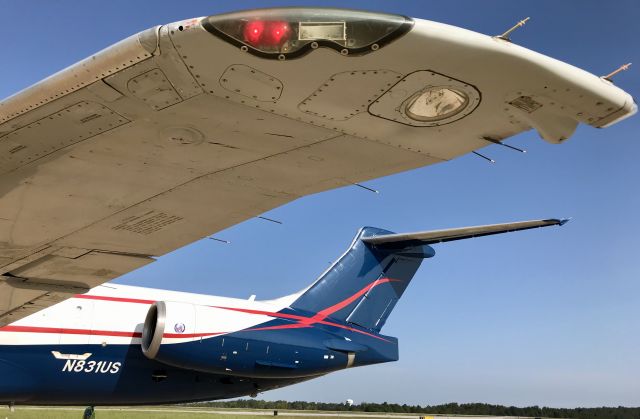 McDonnell Douglas MD-83 (N831US)