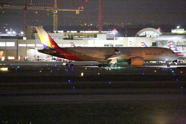 Airbus A350-900 (HL7578)