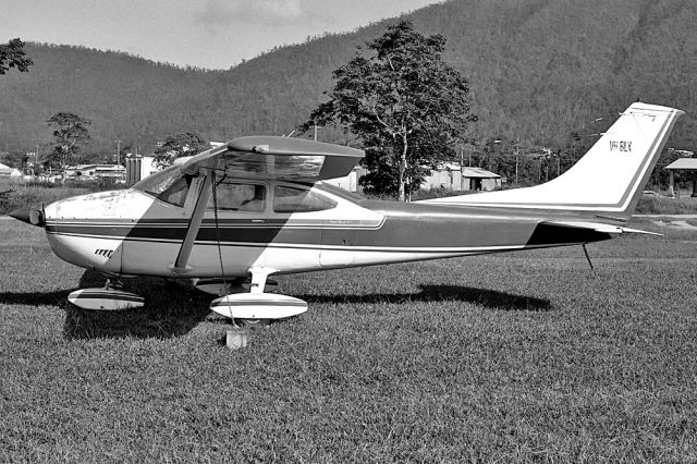 Cessna Skylane (VH-BLX) - CESSNA 182P SKYLANE - REG VH-BLX (CN 182-61480) - TULLY AIRPORT QUEENSLAND AUSTRALIA - YTUY 2/7/1986