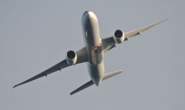 Boeing 777-200 (TC-LJA) - Going up the beach at Monmouth County, NJ fall of 2016.