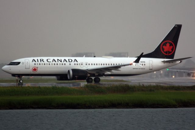 Boeing 737 MAX 8 (C-GEHQ) - Air Canada B737 Max 8 departing Boston Logan as heavy rain and thunderstorms moved through the area on 7/6/21. 