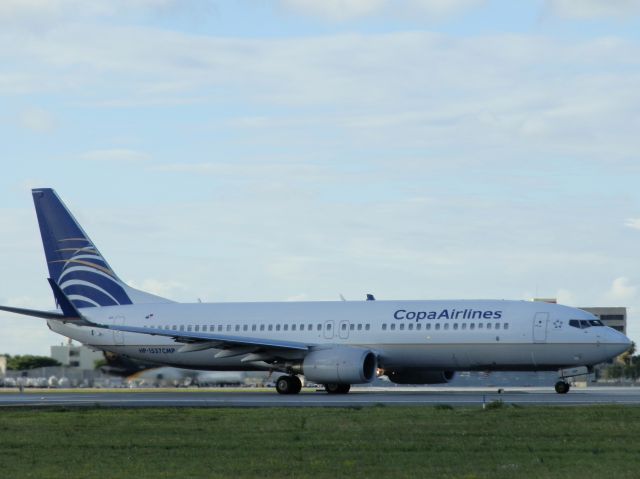 Boeing 737-800 (HP-1537CMP)