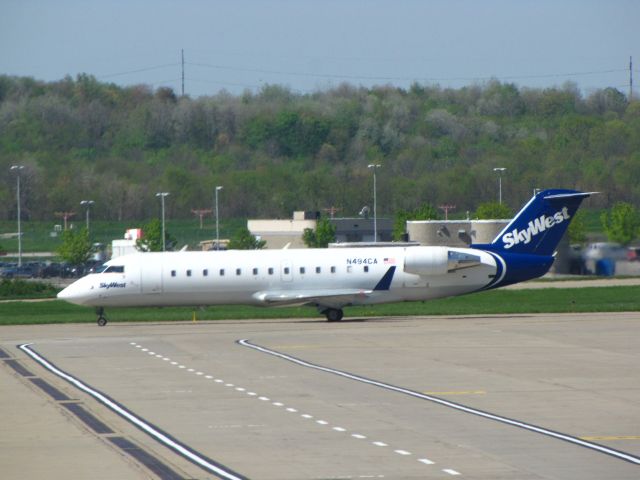 Canadair Regional Jet CRJ-100 (N494CA)