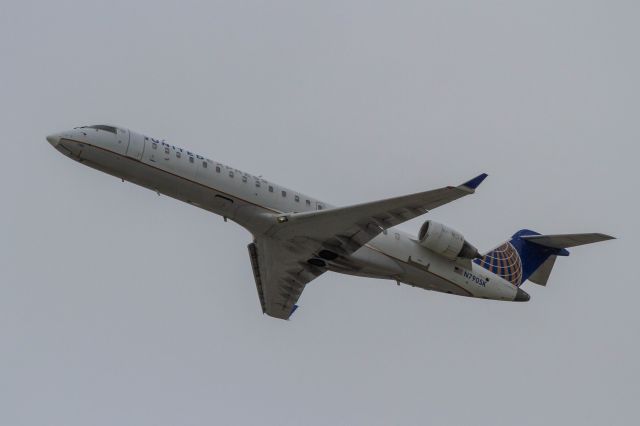 Canadair Regional Jet CRJ-700 (N790SK)