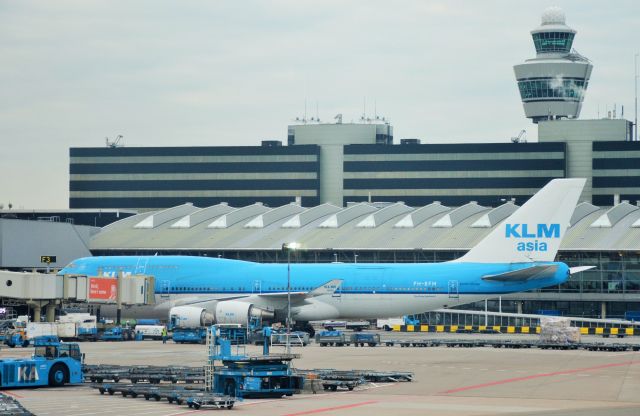 Boeing 747-400 (PH-BFM) - 747-400M "Combi"