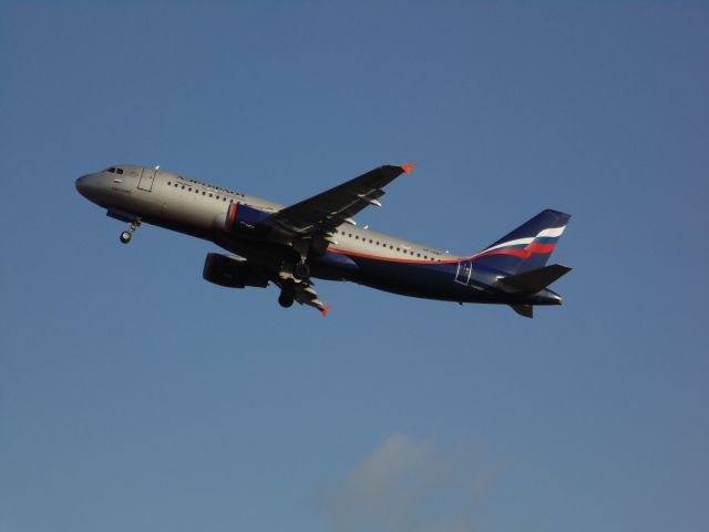 Airbus A320 (VP-BWF)