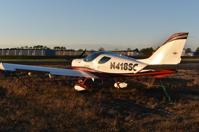 N418SC — - A Light Sportcruiser basks in the afternoon Autumn sun at Monmouth Airport, NJ 2020.