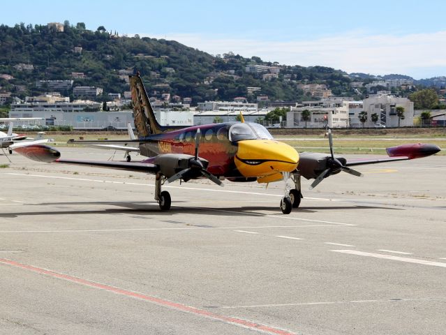 Cessna 340 (N34AW) - Cannes le 12 mai 2016 