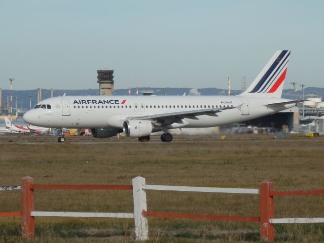 Airbus A320 (F-GHQK)