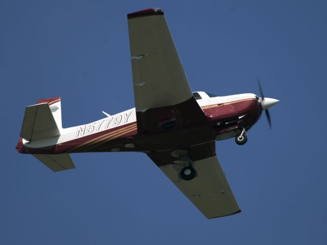 Mooney M-20 (N5779Y) - Very fast single engine piston aircraft!