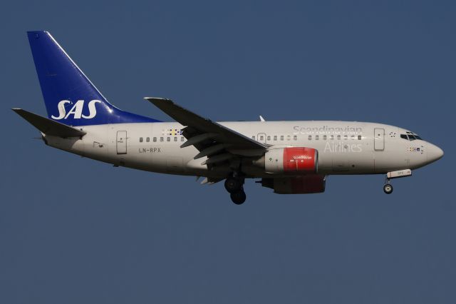 BOEING 737-600 (LN-RPX)