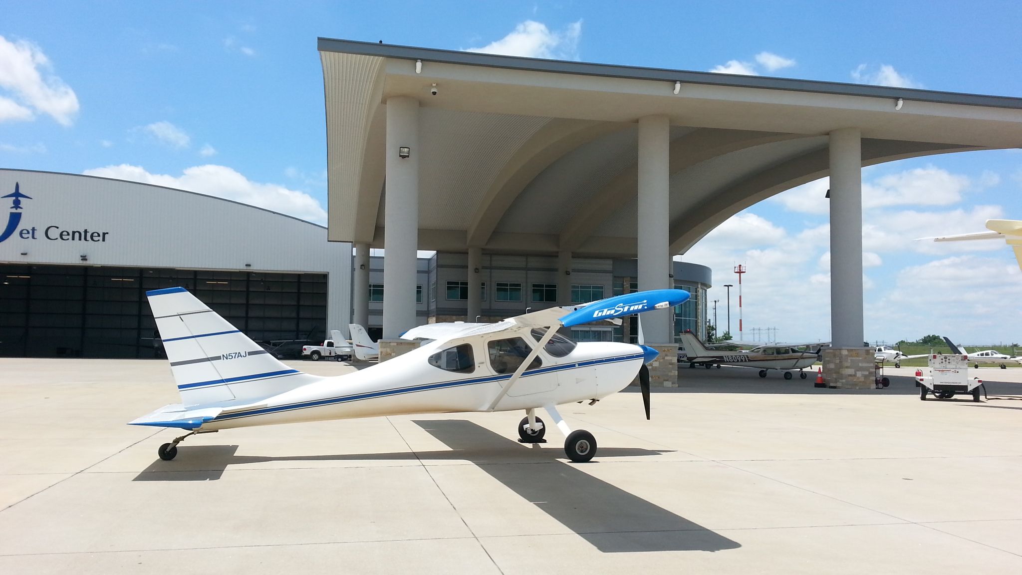 STODDARD-HAMILTON SH-4 GlaStar (N57AJ) - Great FBO stop 