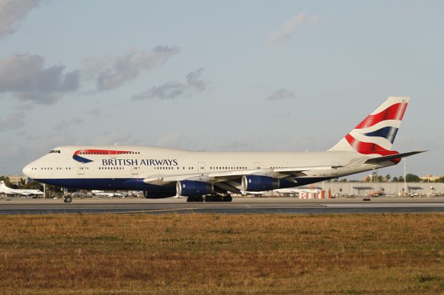 Boeing 747-400 (G-BNLJ)