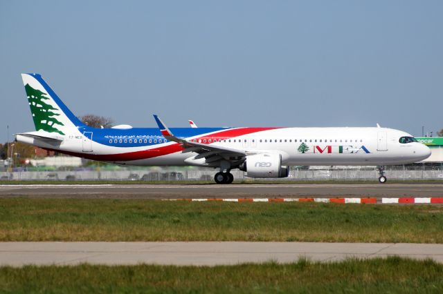 Airbus A321neo (T7-ME8) - Departing rwy 09L on 22-Apr-21 operating flight MEA202 to OLBA.