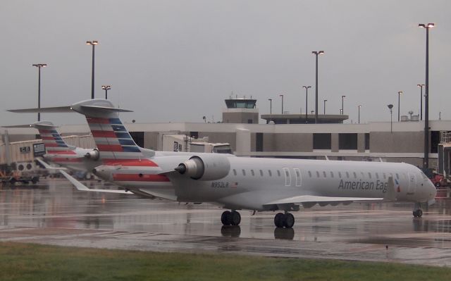 Canadair Regional Jet CRJ-900 (N952LR) - ex-Mesa
