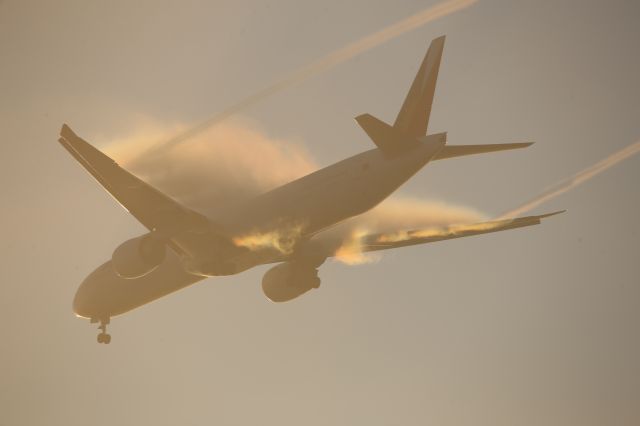 BOEING 777-300ER (RP-C7773)