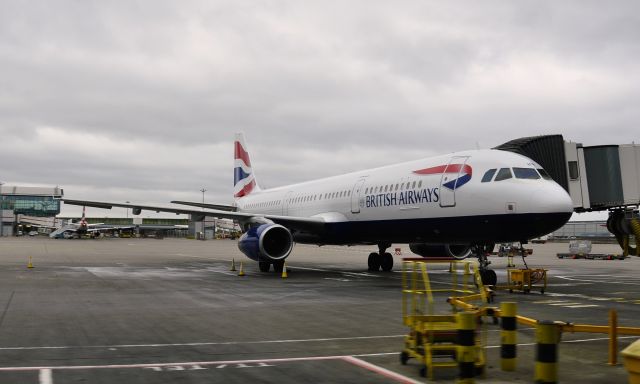 Airbus A321 (G-EUXK) - British Airways Airbus A321-231 G-EUXK in London Heathrow