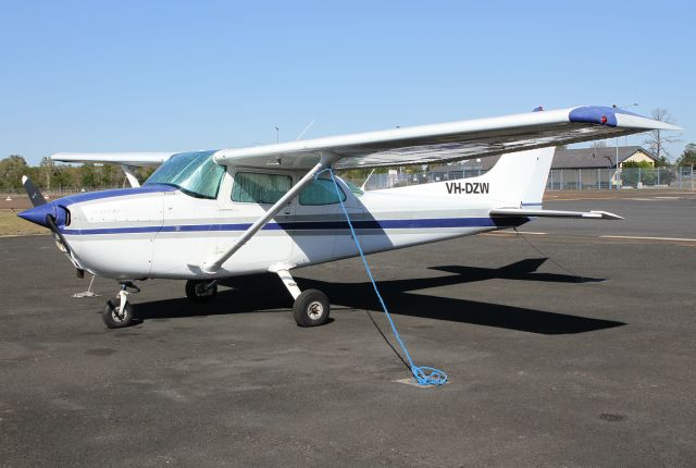 Cessna Skyhawk (VH-DZW)