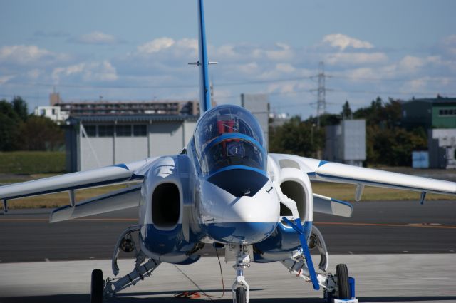 KAWASAKI T-4 —