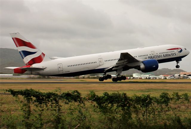 Boeing 777-200 (G-VIIO)