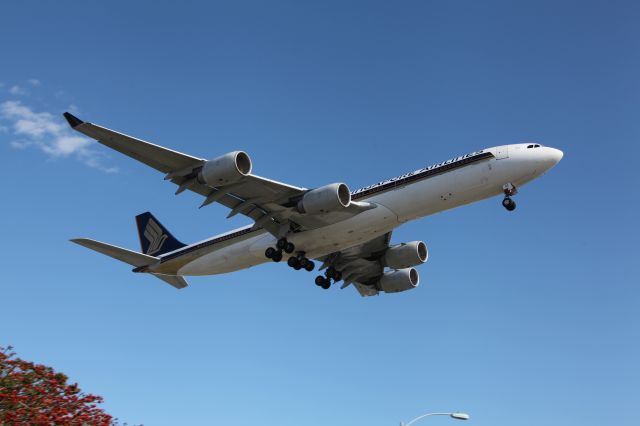 Airbus A340-500 —