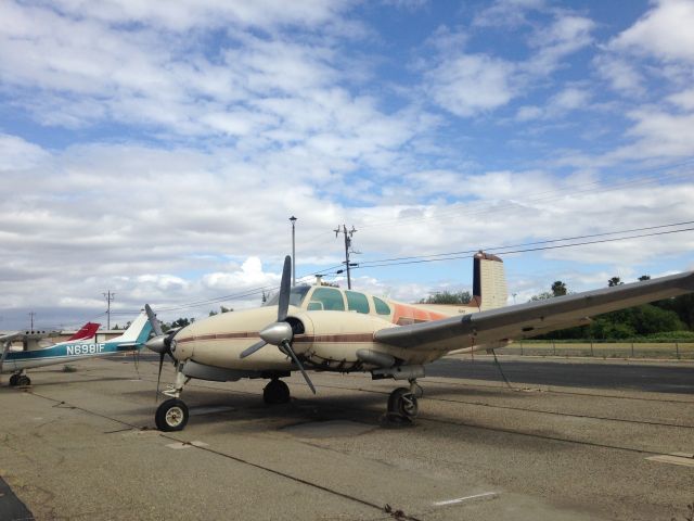 Beechcraft Bonanza (36) (N11KM)