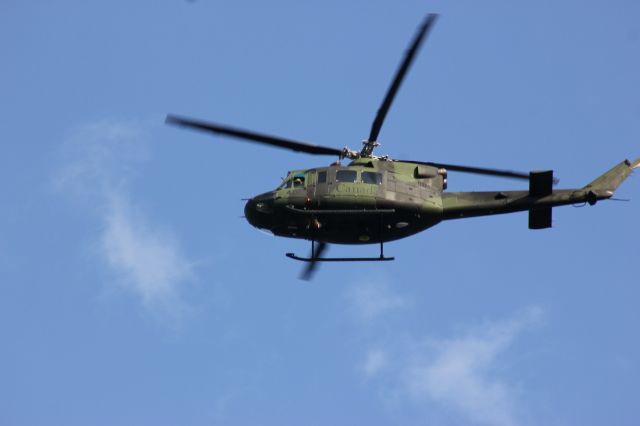 — — - Bell CH-146 Griffon Bell 412 EP Aviation Royale du Canada en vol au dessus de la ville de Lavaltrie QC. 16-09-2019 à 16:59:03.