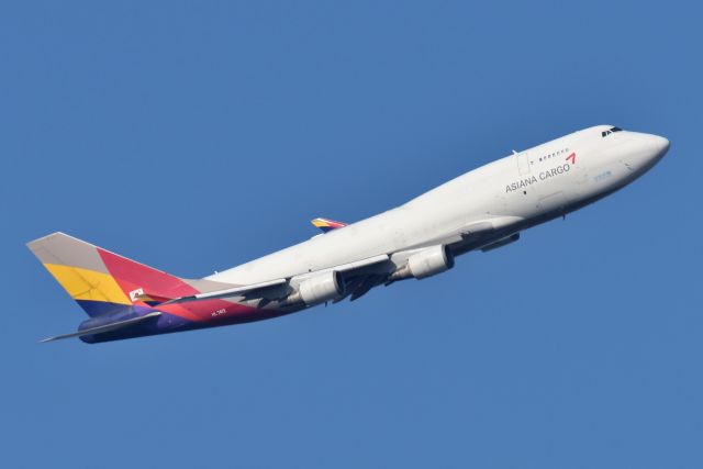 Boeing 747-400 (HL7413) - 09-06-22