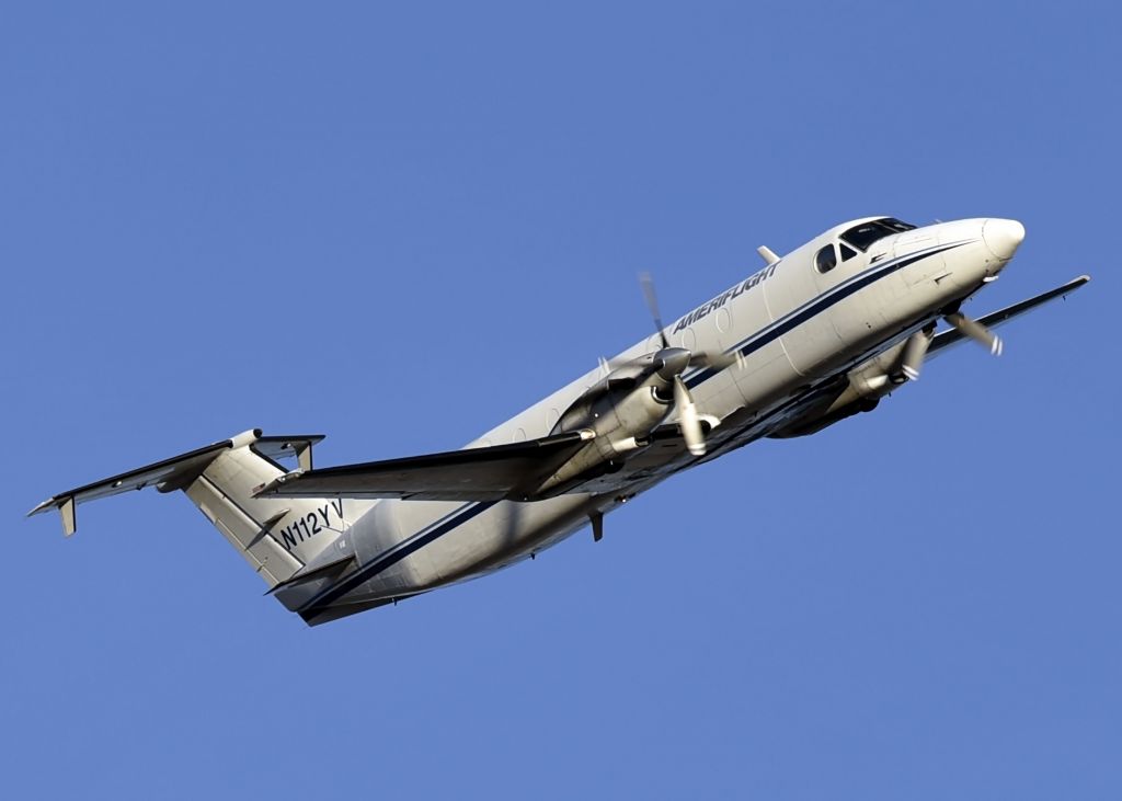 Beechcraft 1900 (N112YV)