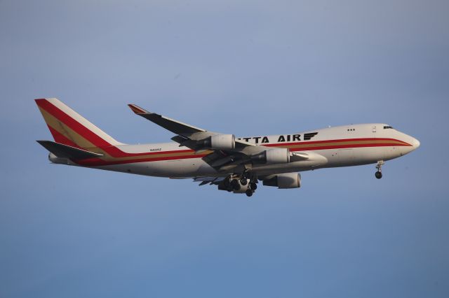 Boeing 747-400 (N403KZ)