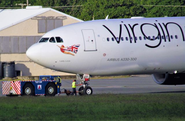 Airbus A330-300 (G-VLUV)